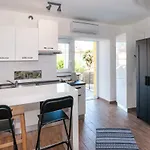 Patricija Apartment *