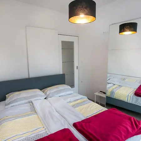 Patricija Apartman *